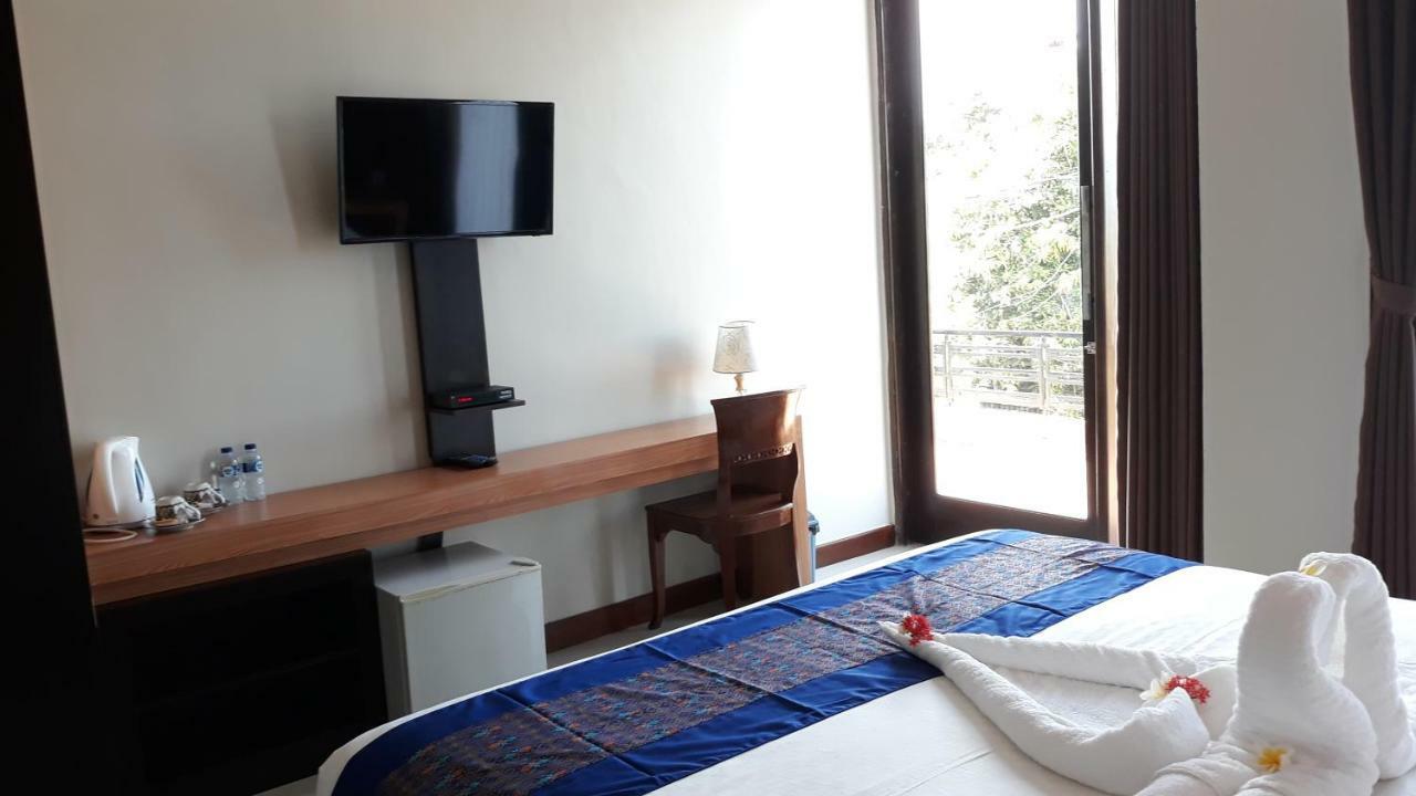 Asiana Lovina Hotel Exterior photo